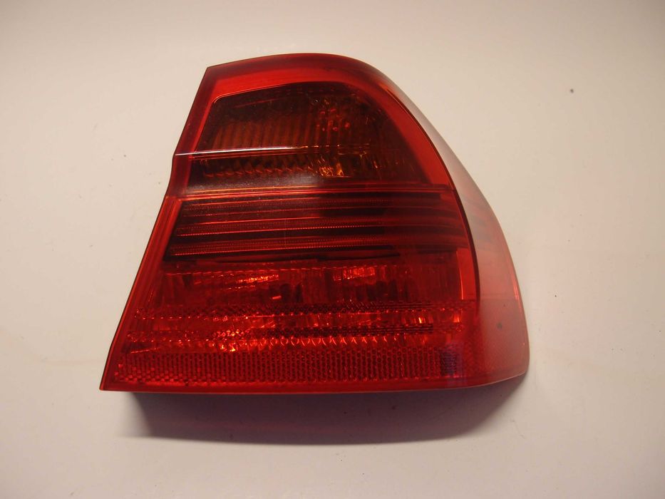 Lampa tył prawa BMW e90 2006r.
