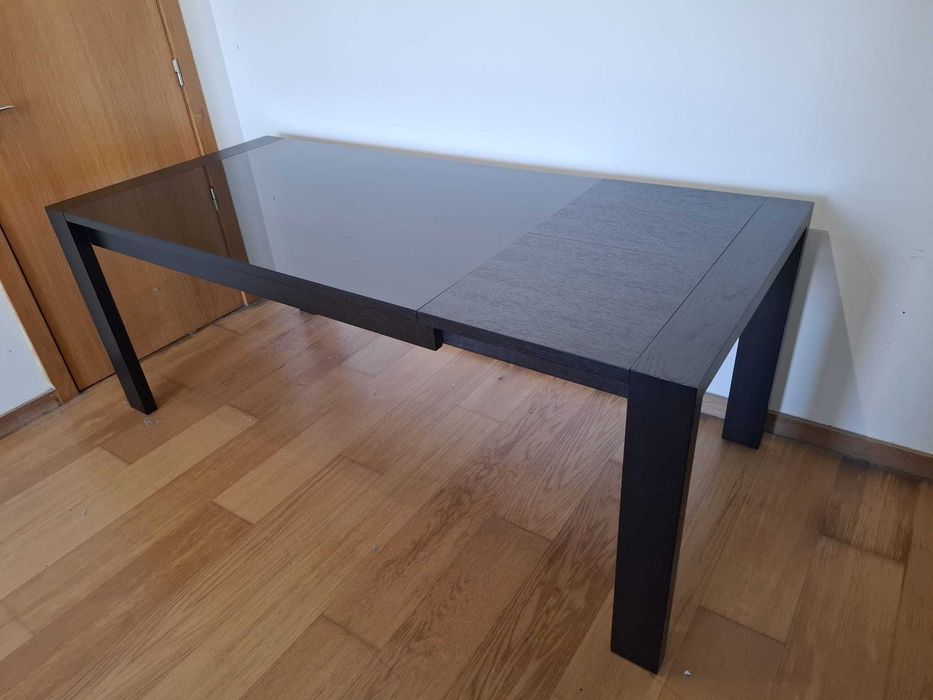 Mesa de Jantar Extensível c/ Vidro – Wengué – 160/205 cm