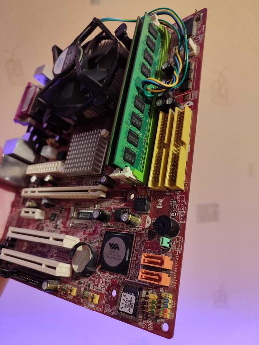 MSI + Intel Cor2Duo3ггц + ОЗУ4гб + БОНУСЫ