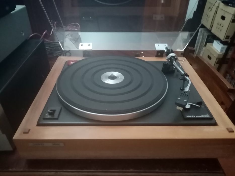 Gira discos Sankei TCH-3000