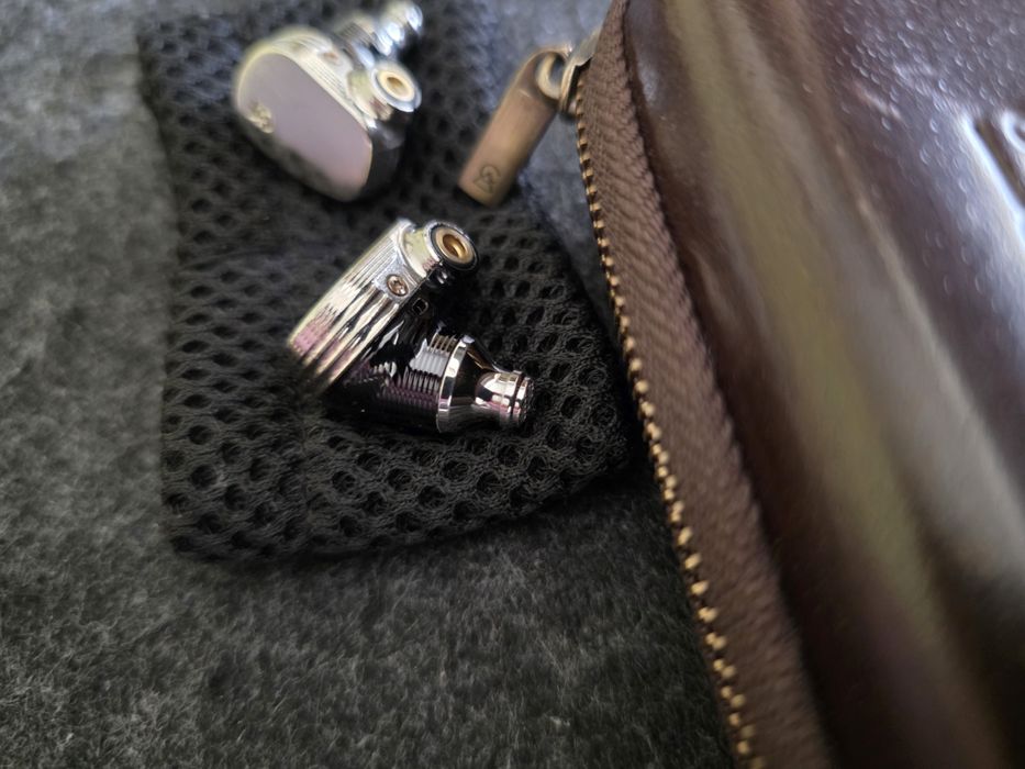 Навушники Campfire Audio Solaris 2020, ексклюзивна модель