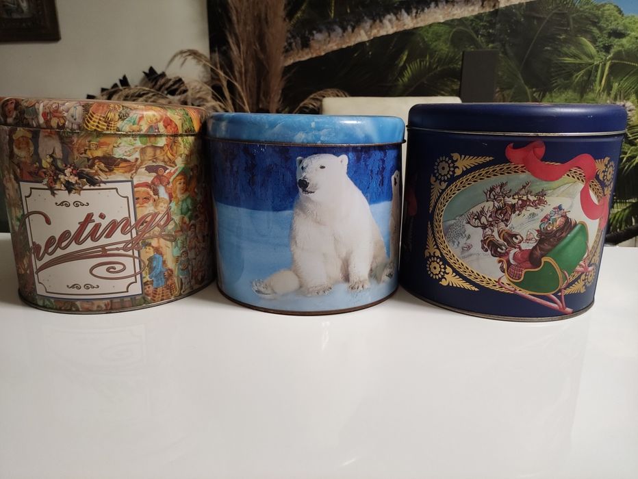 Caixas metálicas Antigas