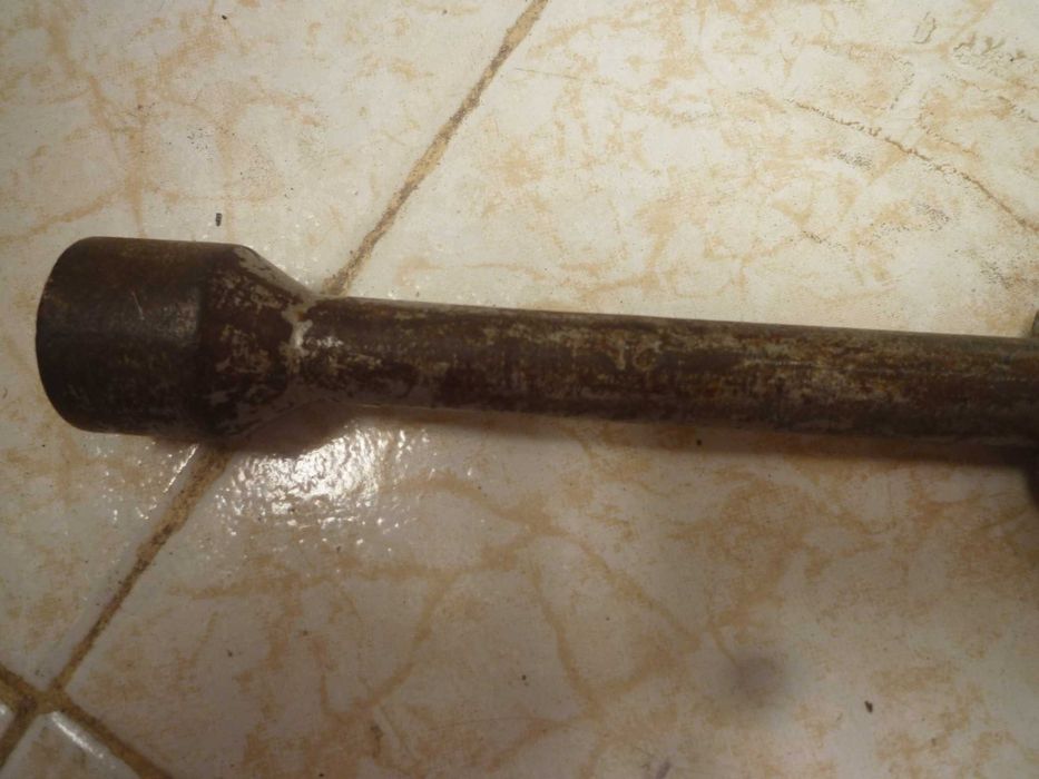 Chave Cruzeta de Ferro para pneus nº 17/19/21 mmchave quadrada de 1/2"