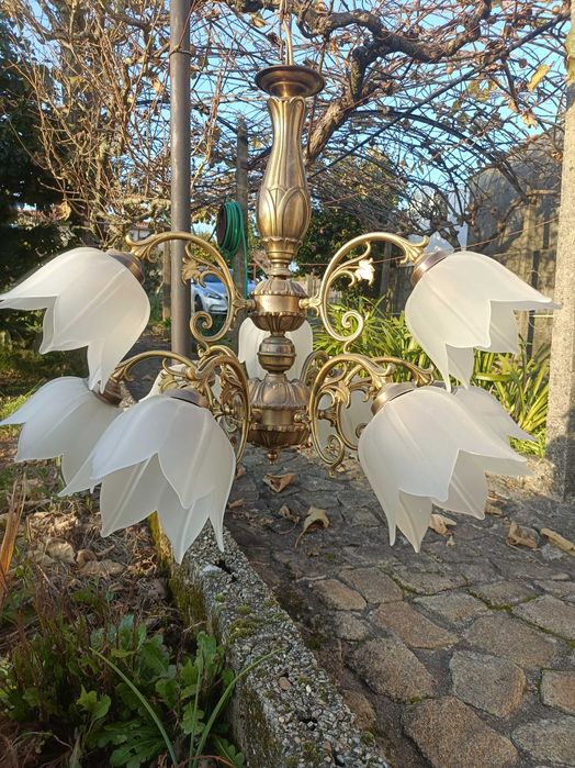 Candeeiro de sala com 9 lâmpadas