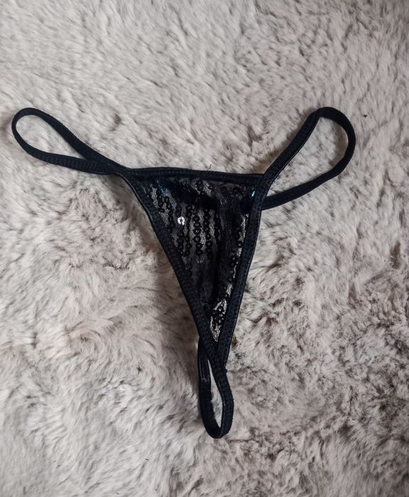 Majtki stringi cekinowe uni