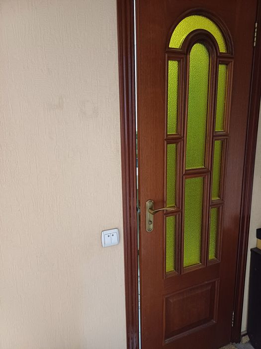 Двері міжкімнатні з фурнітурой