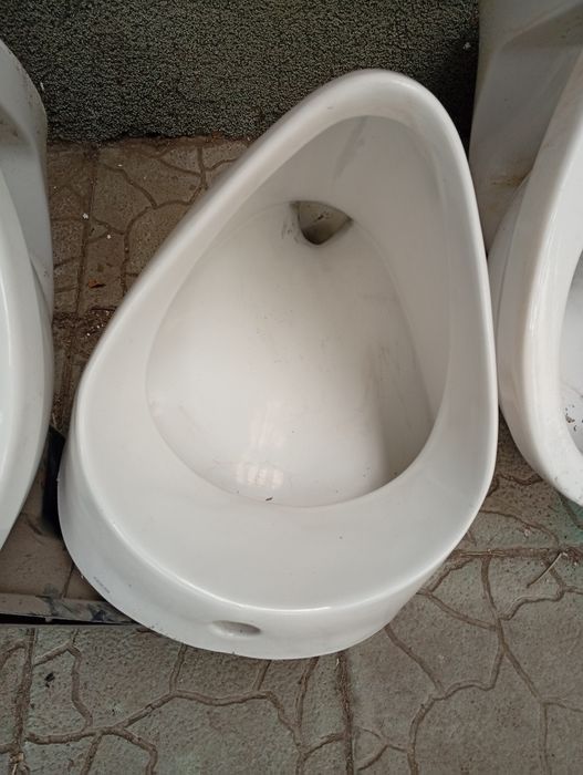 Продам унитаз для инсталляции