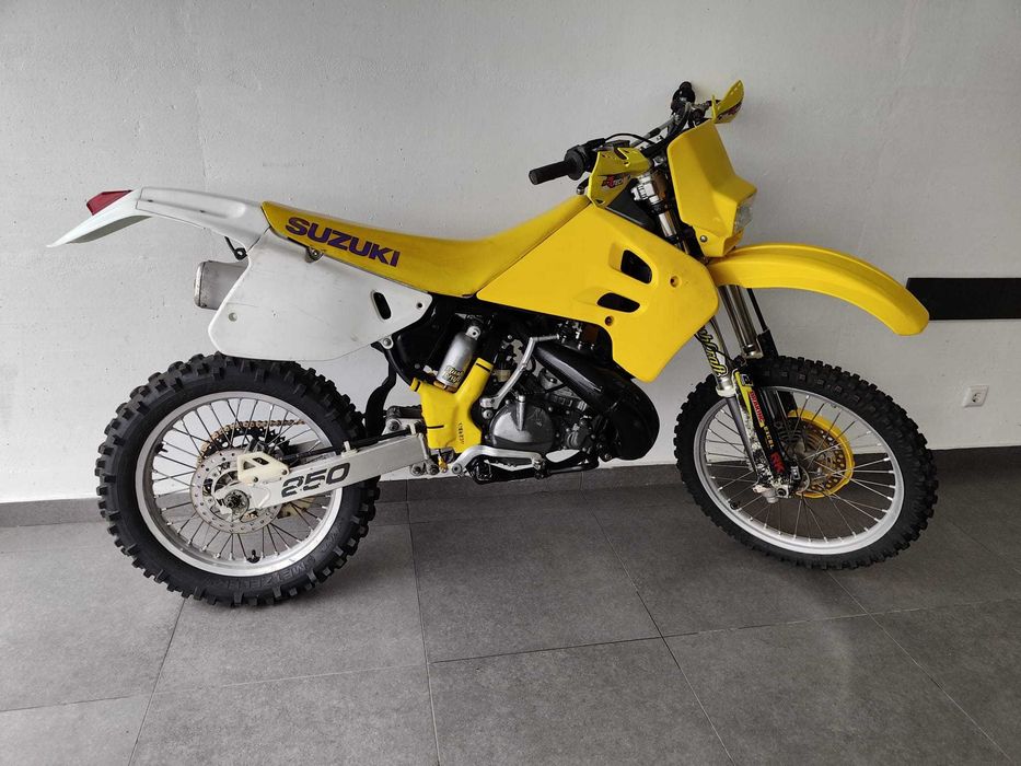 Suzuki RMX 250 Matriculada 1993