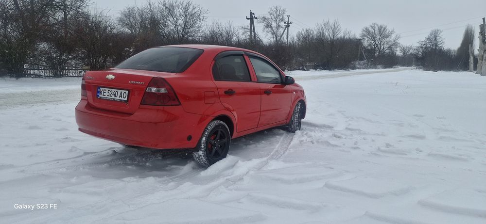 Продам Chevrolet Aveo в отличном состояние