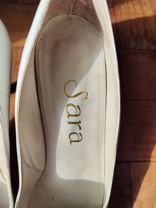 Sapatos de senhora pouco uso