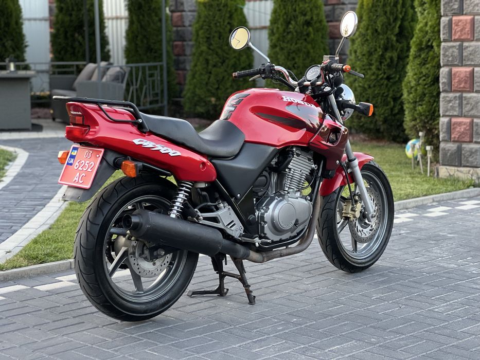 Honda CB500.