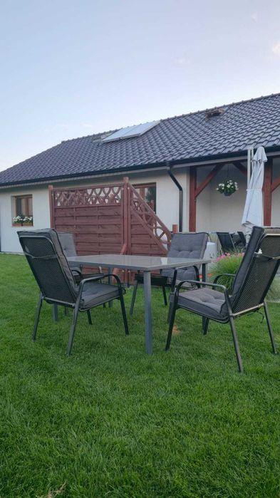 Stół ogrodowy i 4 krzesła