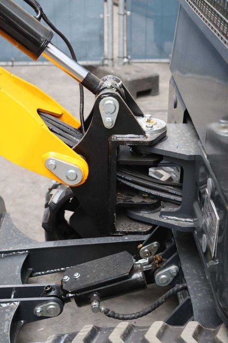 Mini escavadora Landward XT18U, motor Kubota 10,2 kW, ano 2025 (NOVA)