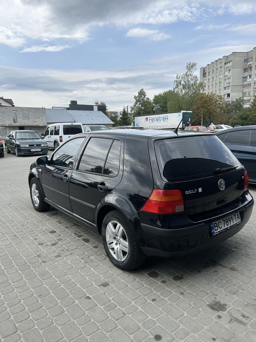 Volkswagen Golf 4 1.6 | 1999 рік | Газ