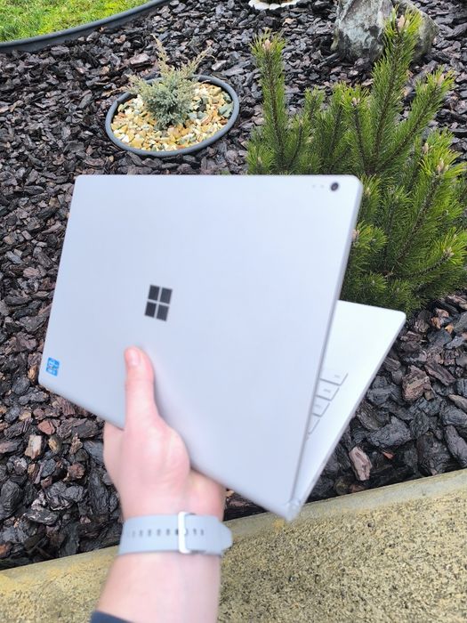 Microsoft Surface Book 2 13.5" | i7 8-го покоління | 16GB RAM | 1TB