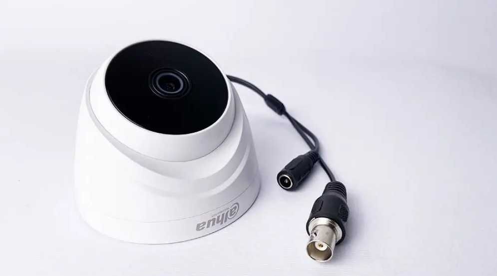 Аналогові камери: Dahua DH-HAC-T1A21P  (2МП, 2.8 мм)