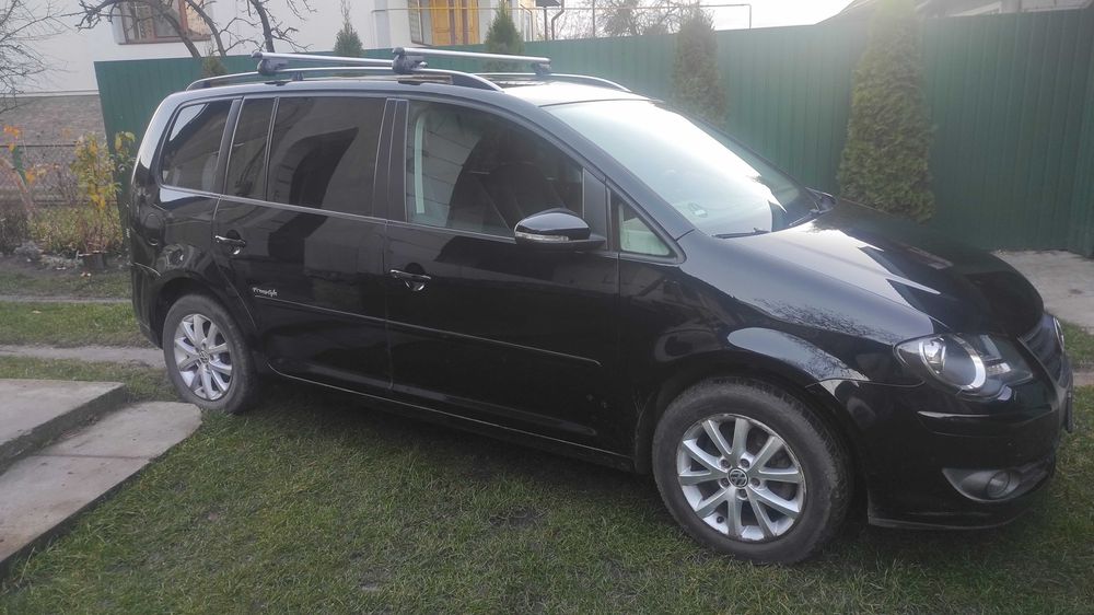 Volkswagen Touran 2010 1.4 бензин