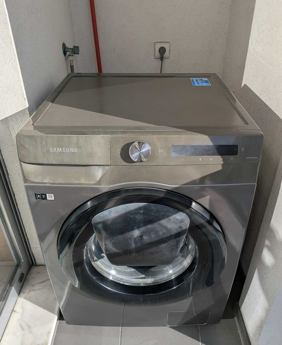 Máquina de lavar Samsung AddWash 9kg 1400rpm Classe A