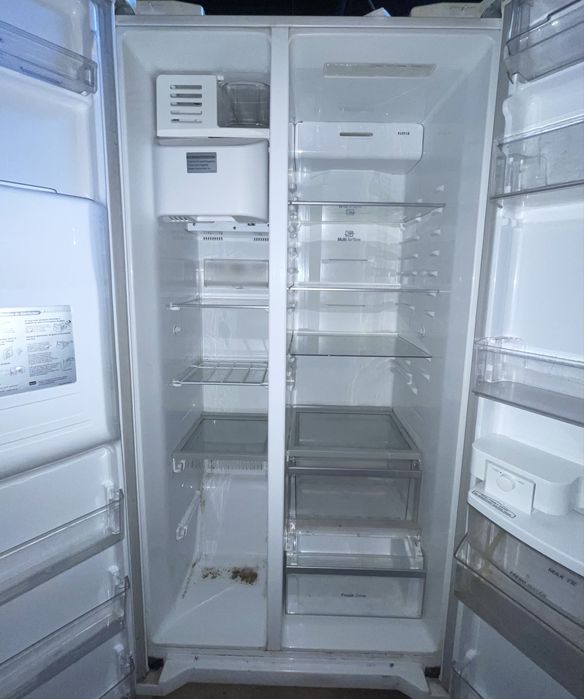 Холодильник side by side