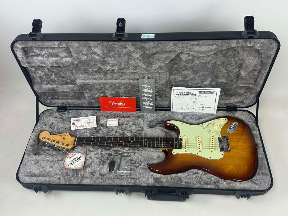 Акція! Fender American Elite Stratocaster Tobacco burst (2015, Ash, mint, 1550$)