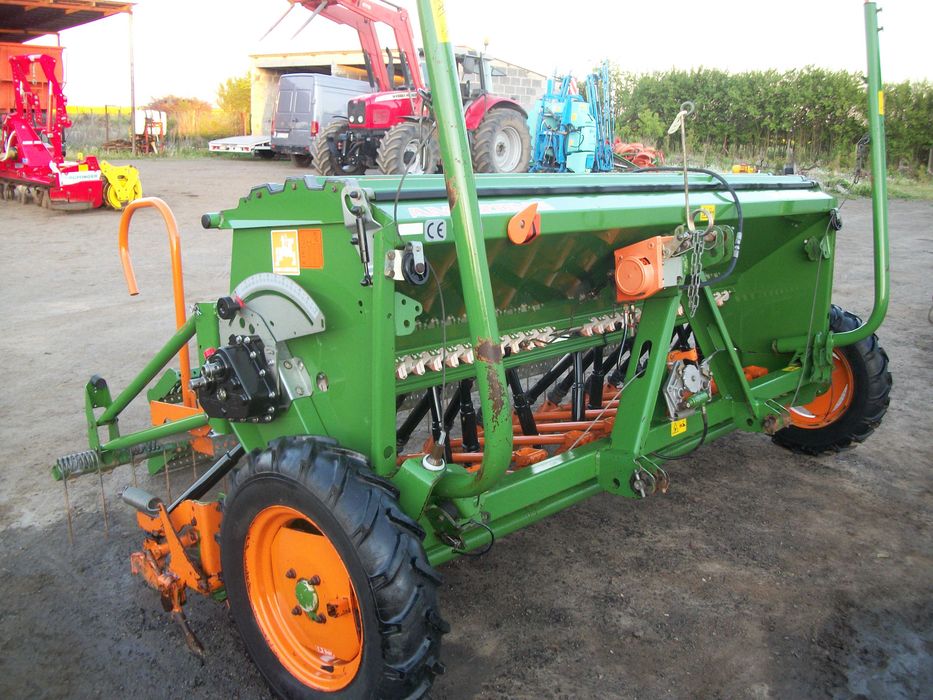 Siewnik zbożowy Amazone D9