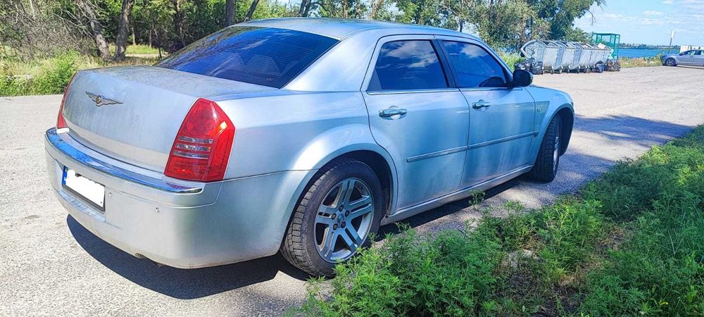 Chrysler 300C 2.7 2005 року