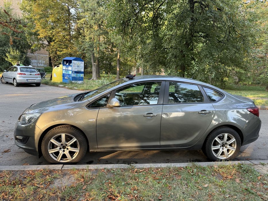 Opel astra J ПРОДАЖА