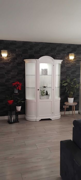 Witryna kredens drewniany stan perfekcyjny