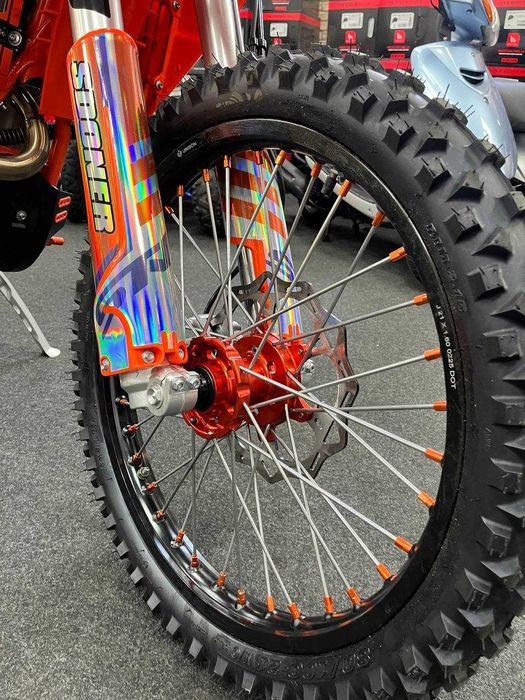 Мотоцикл STN V9 Enduro