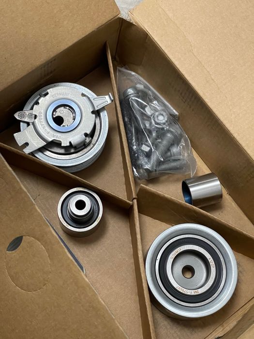 Продам новий комплект ГРМ 2.0 дизель