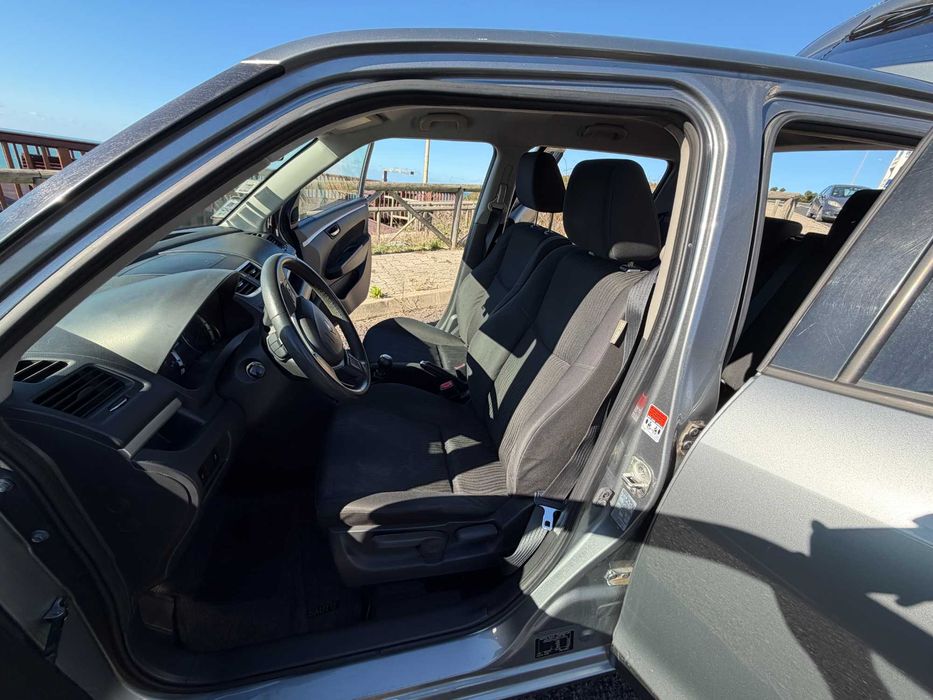 Suzuki Swift 201064628697484033126