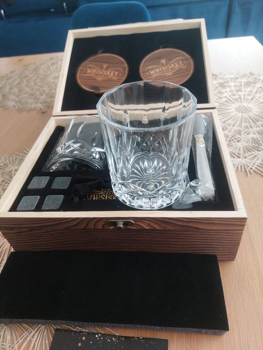 Whisiskey - drewniany zestaw