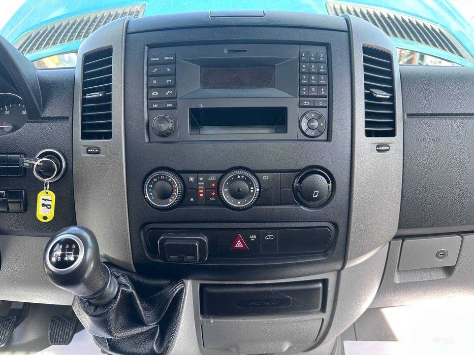 Mercedes-Benz Sprinter 2015p.