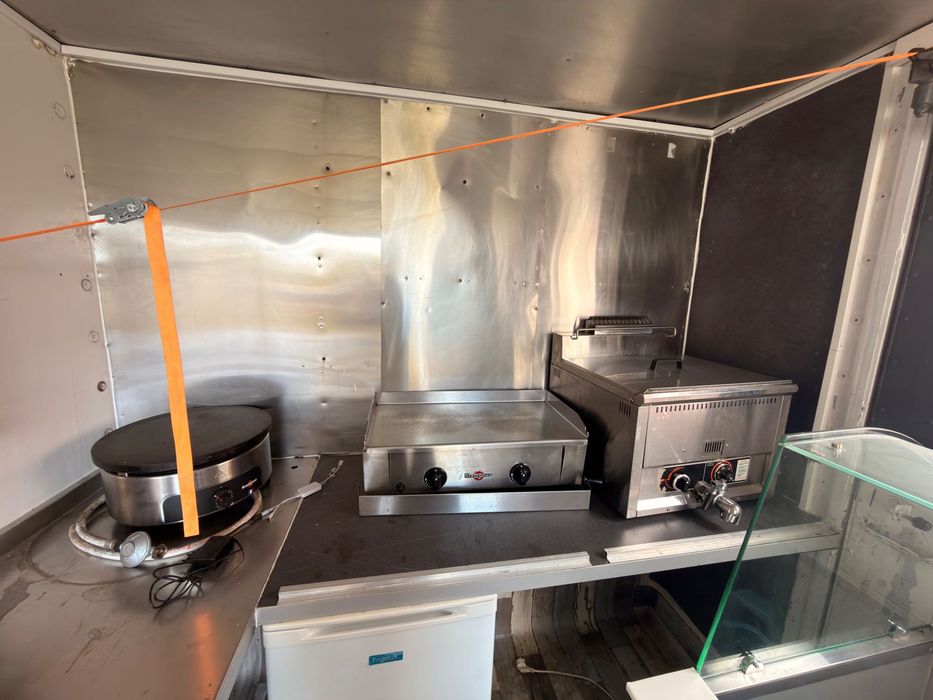 FOOD TRUCK à venda – 11 000 € Negociáveis
