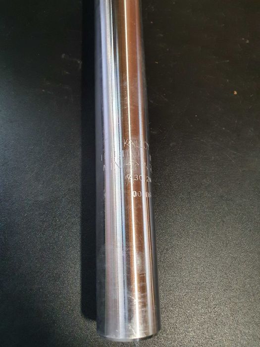 Nowa sztyca aluminiowa podsiodłowa; 30,2; 250mm.