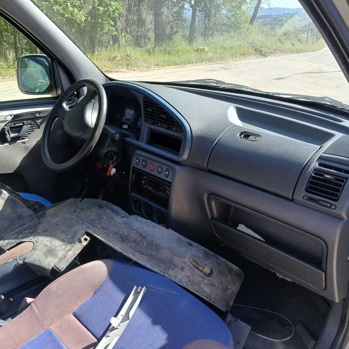 Citroen Berlingo 1.9HDi de 2000 - Peças Usadas