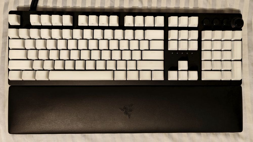 Клавіатура Razer Huntsman V2 Analog (RZ03-03610200-R3U1)