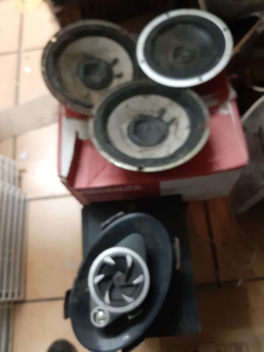 Altifalantes de várias potências