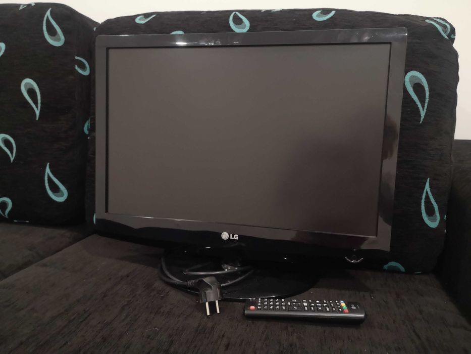 Tv LG 22LG3050, 22 polegadas, com telecomando