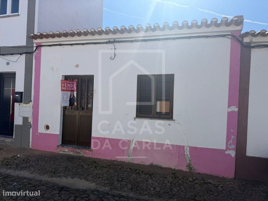 Moradia T2 com quintal em Cuba