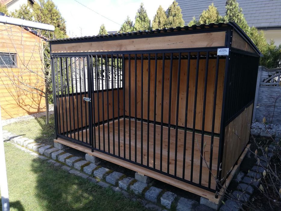 Boks i kojec dla psa. Solidna klatka, zagroda - idealne rozwiązanie.