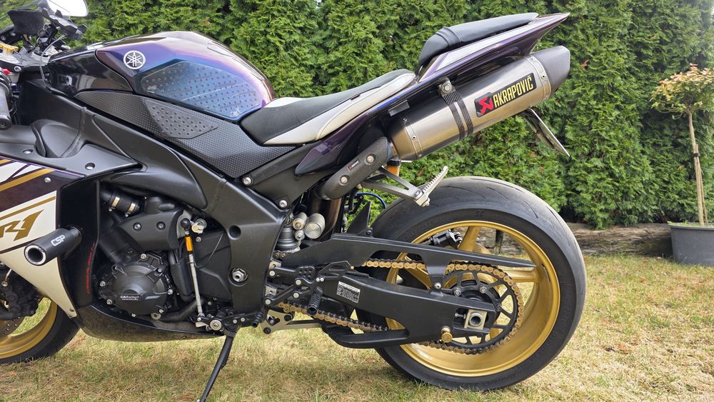 Yamaha R1 RN22 | Acrapovic