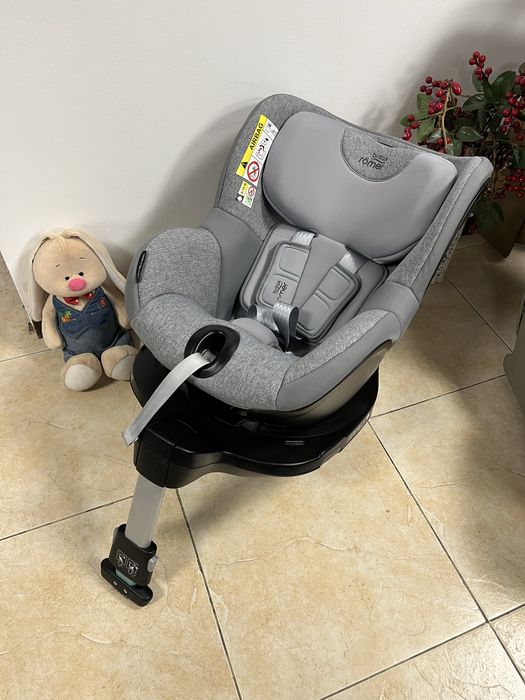 Автокрісло Britax Römer DUALFIX M i-SIZE Група 0+/1 (0-18 кг)