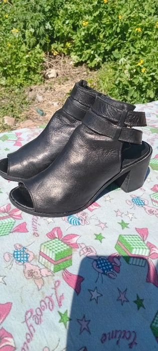 Босоніжкі Hugo boss, Mango, Guess