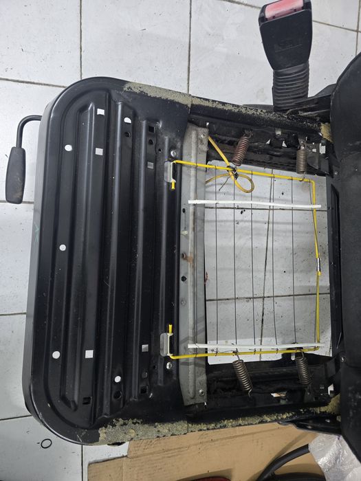 Banco Discovery TD5 cinzento