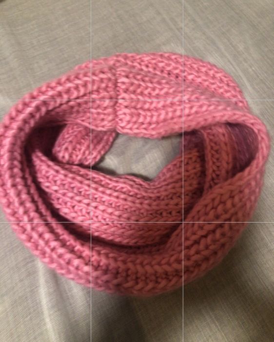 Яркий вязаный снуд, шарф-хомут