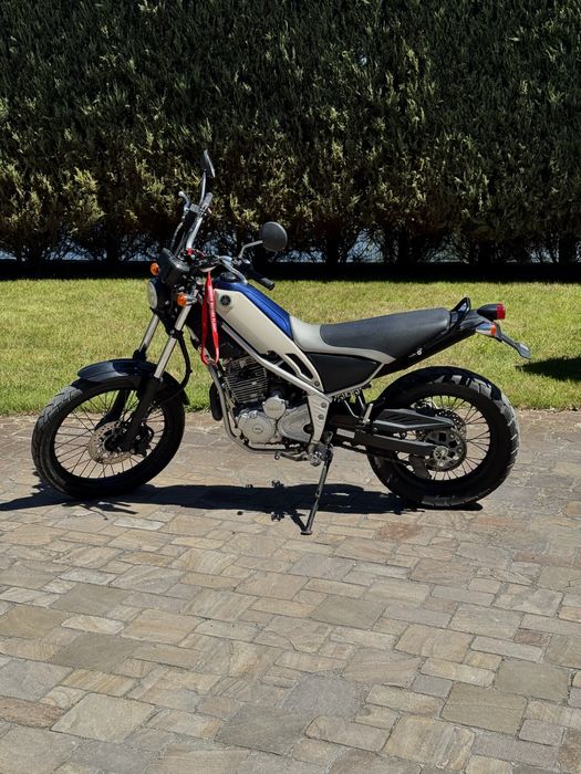 Yamaha XG250 Tricker