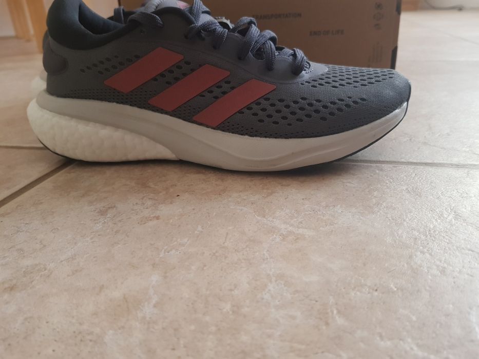 Obuwie buty sportowe Adidas