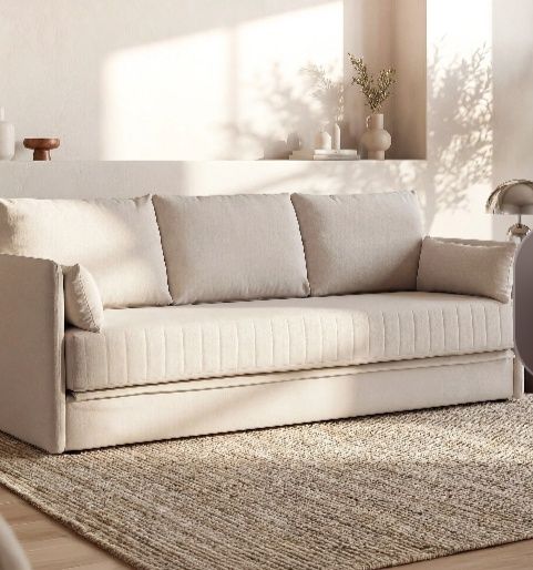 Pra vender HJ valor pago 490 . Valor pra HJ 300€  6 meses de uso.Sofá 3 lugares- Vira Cama como novo