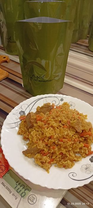 Каши з м'ясом, перші та другі страви, тушенка в реторт пакетах